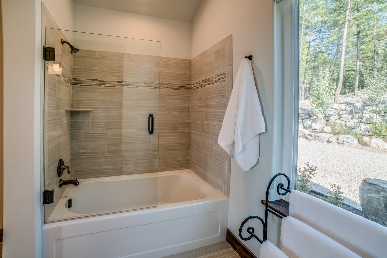 Shower & Tub Repair in Lenwood
